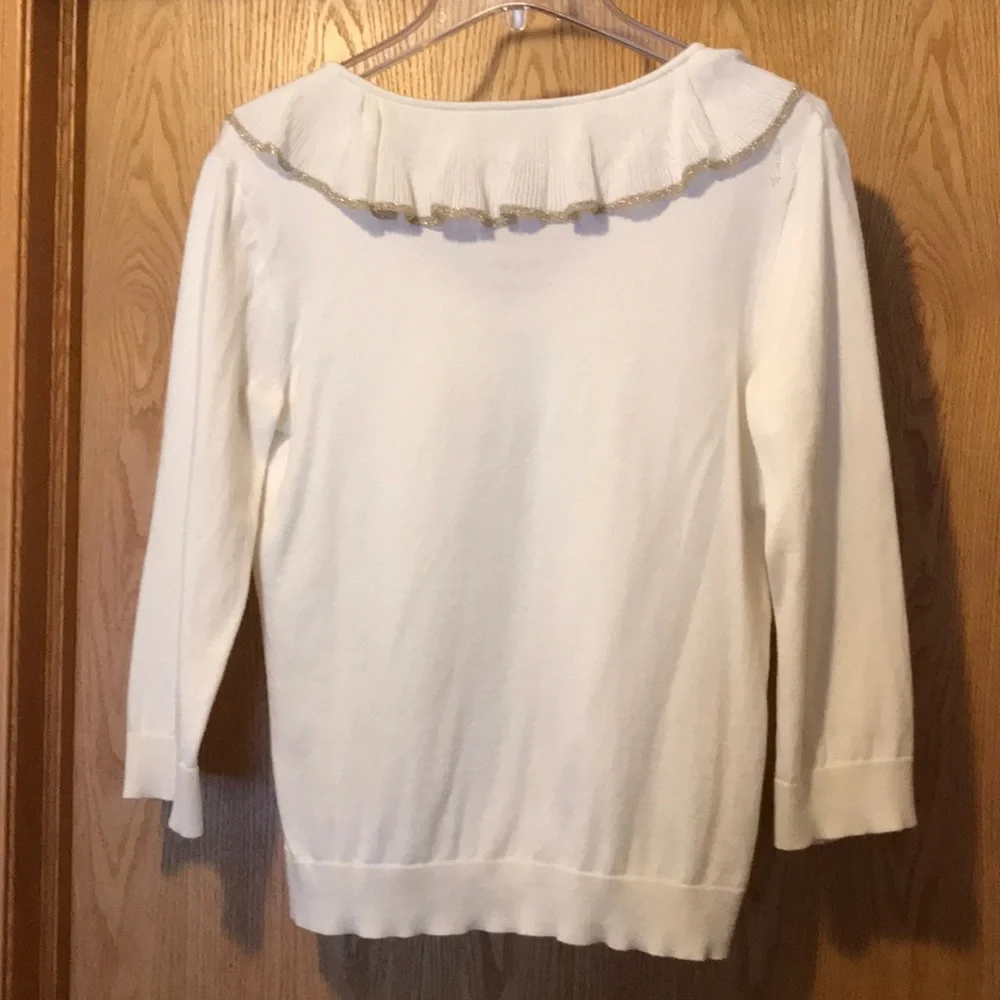 Chaps Ralph Lauren M ivory gold trim v neck ruffle thin knit sweater 3/4 sleeve